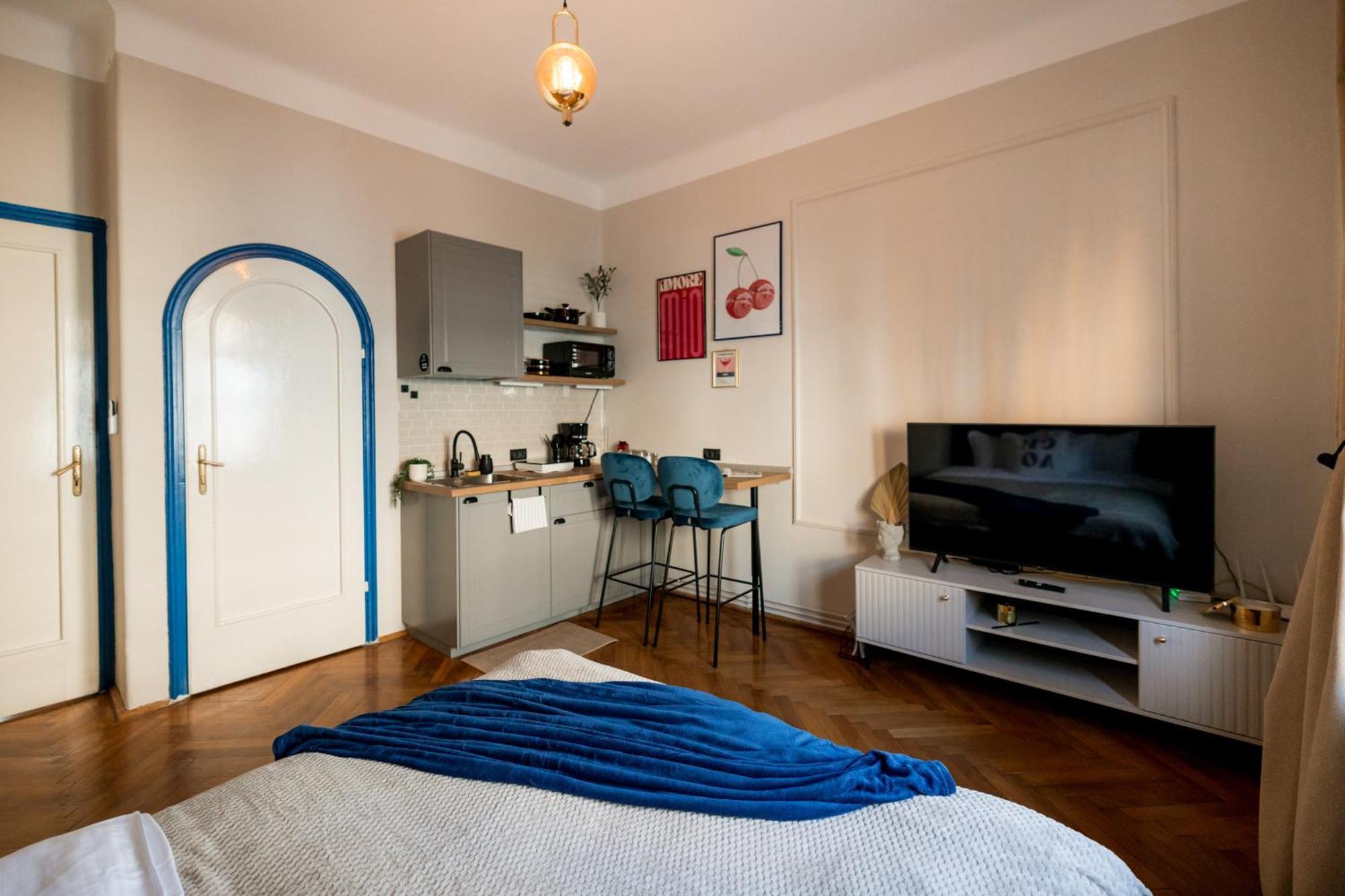 Decebal Central Studio - Elegant And Cozy Stay อาราด ภายนอก รูปภาพ